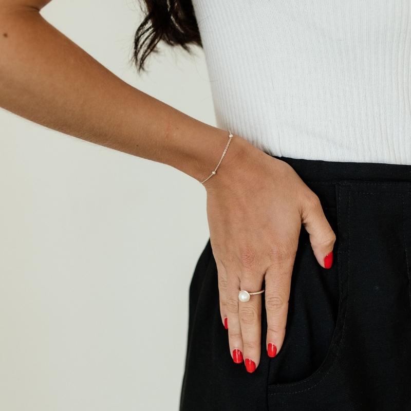 Elegant Pearl Stack Ring - Image 3