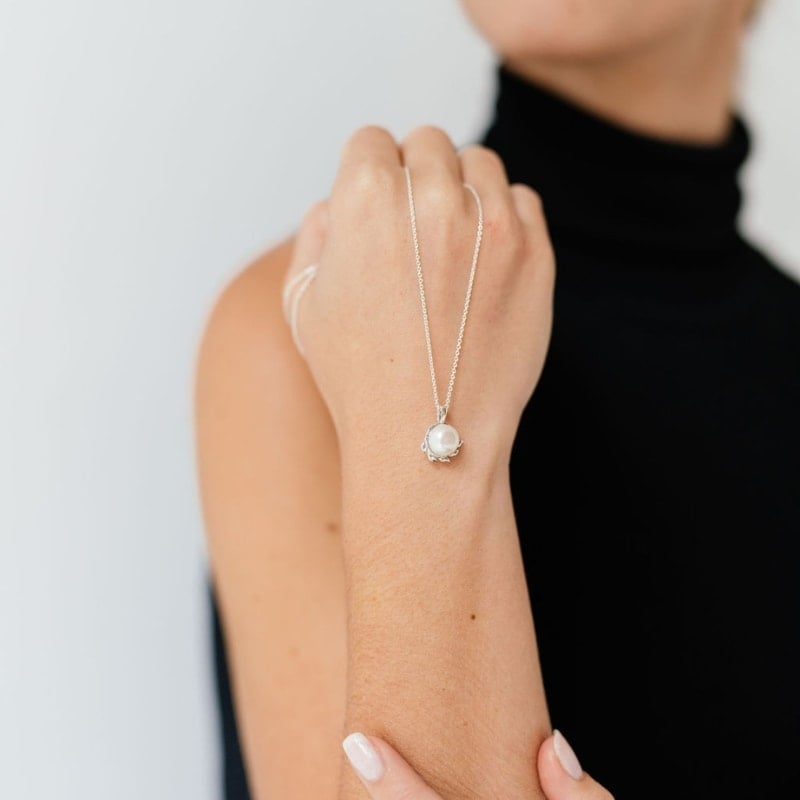 Waiting Season Necklace - Image 2