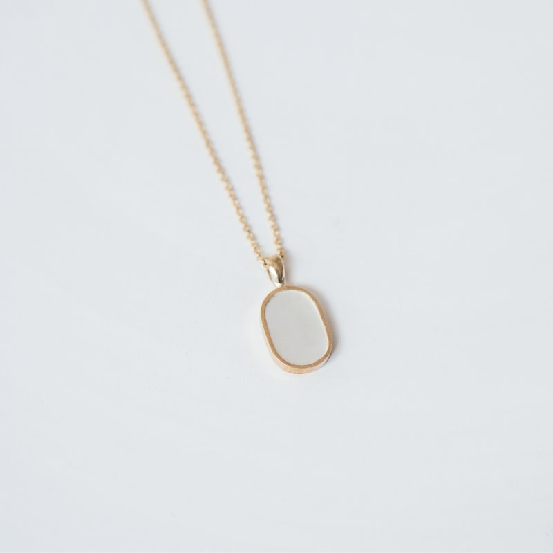 Mother-of-Pearl Oval Necklace - Image 3
